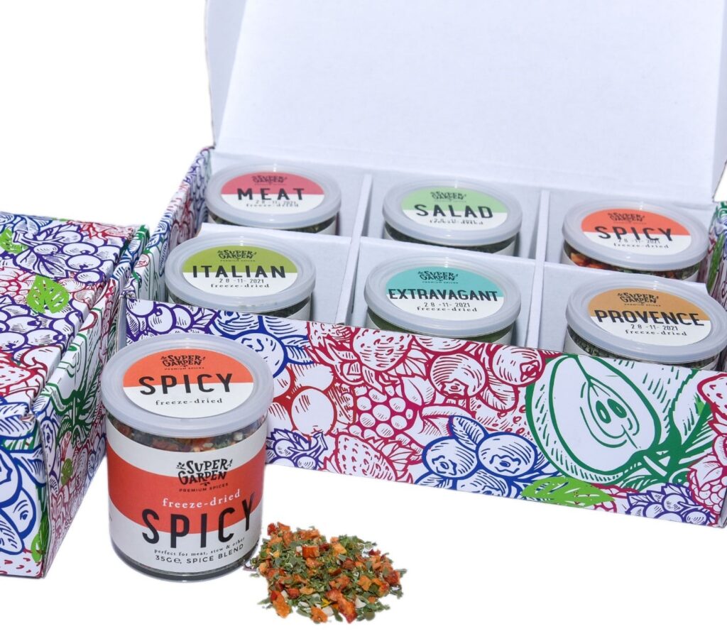 Herbal gift box with 6 jars